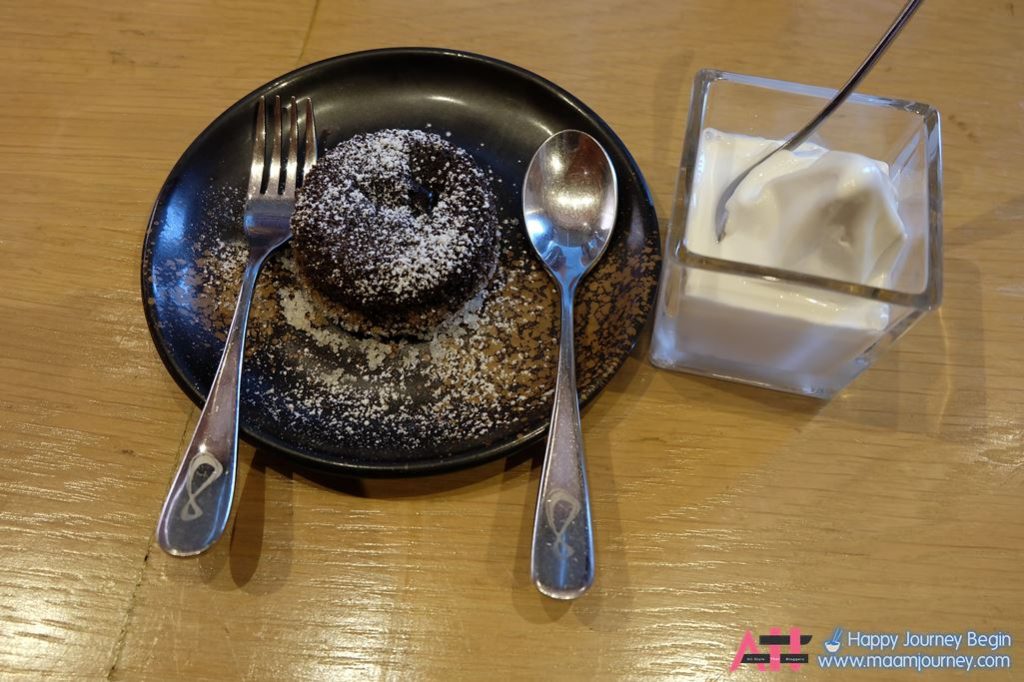 Dessert_Chocolate Lava Cake_Hokkaido Soft Cream