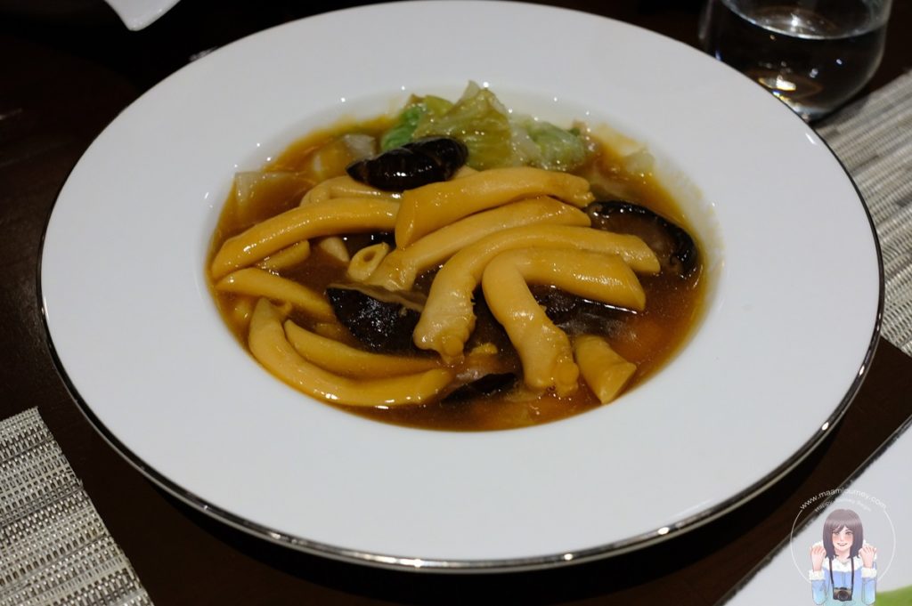 Sea Asparagus with Black Mushroom in Brown Sauce 