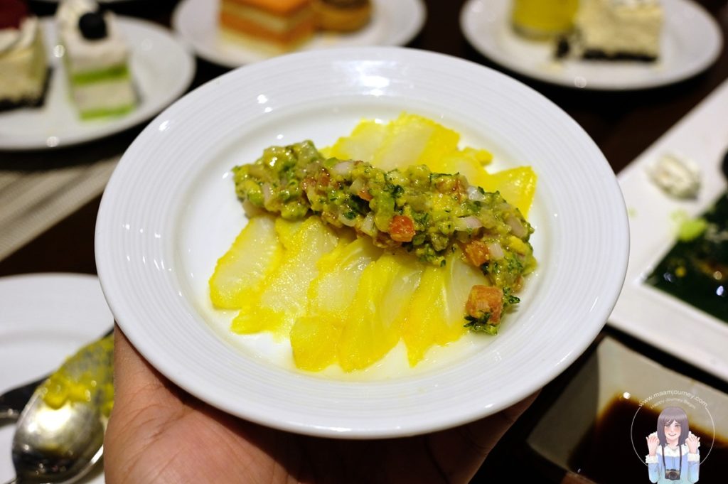 Snapper Ceviche with Avocado and Papaya สลัดปลากะพงกับอโวคาโดและมะละกอ