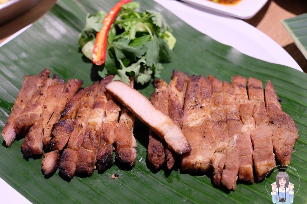 BBQ Pork (Size L) + Relish ราคา 200 บาท