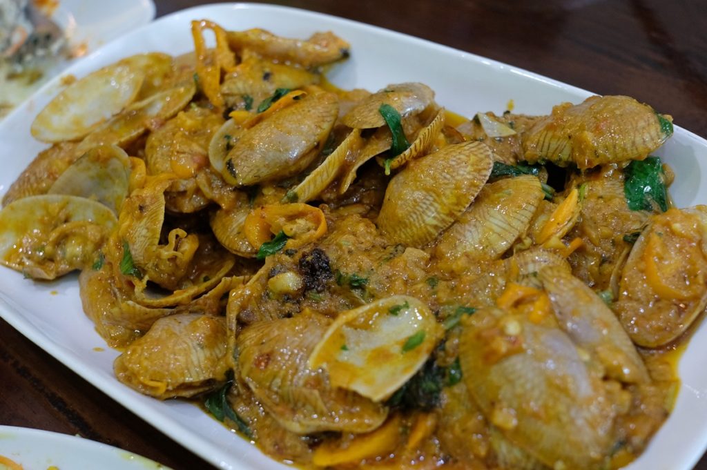 Clam curry แกงอินเดียใส่หอยลาย 180 บาท