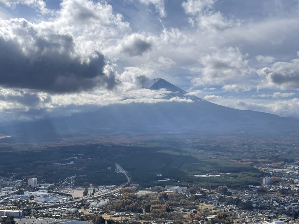 วิวด้านบน The Mount Fuji Panoramic Ropeway สวยมาก