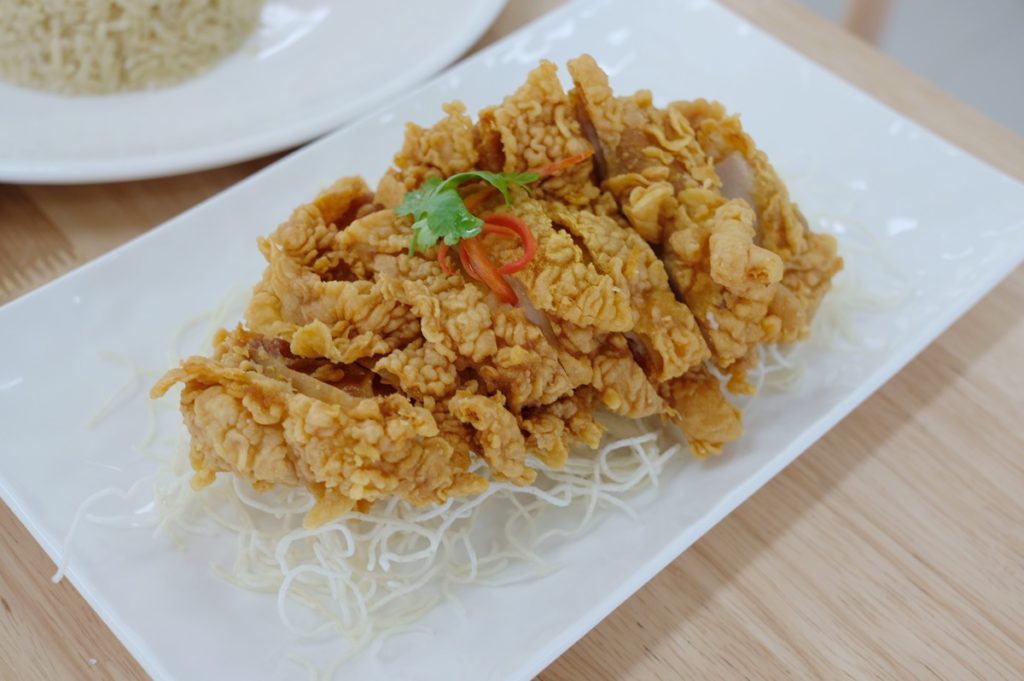 ไก่ทอด Deep fried chicken