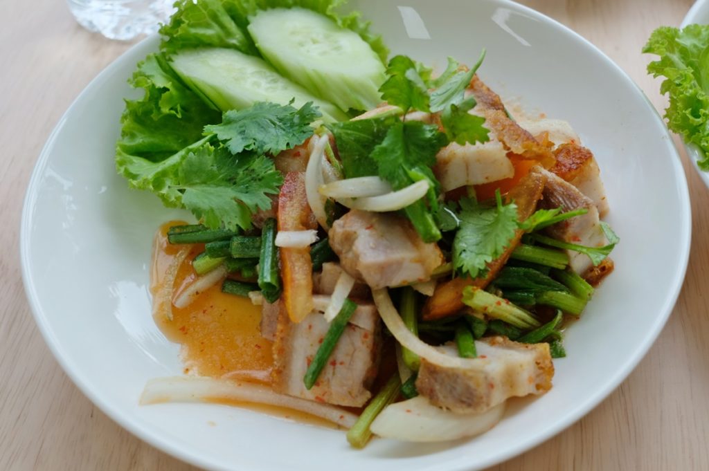 ยำไทยหมูกรอบ Spicy crispy pork belly salad